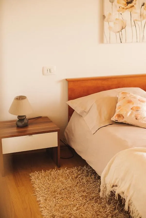 Guest house Rooms Marty'S Corner Livade